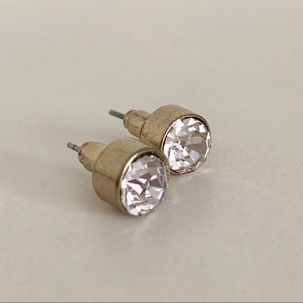 New Crystal stud earrings